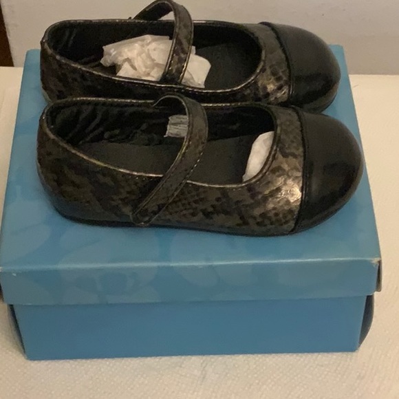 NIB Natural step Mary Jean shoes size 6. - Picture 2 of 5